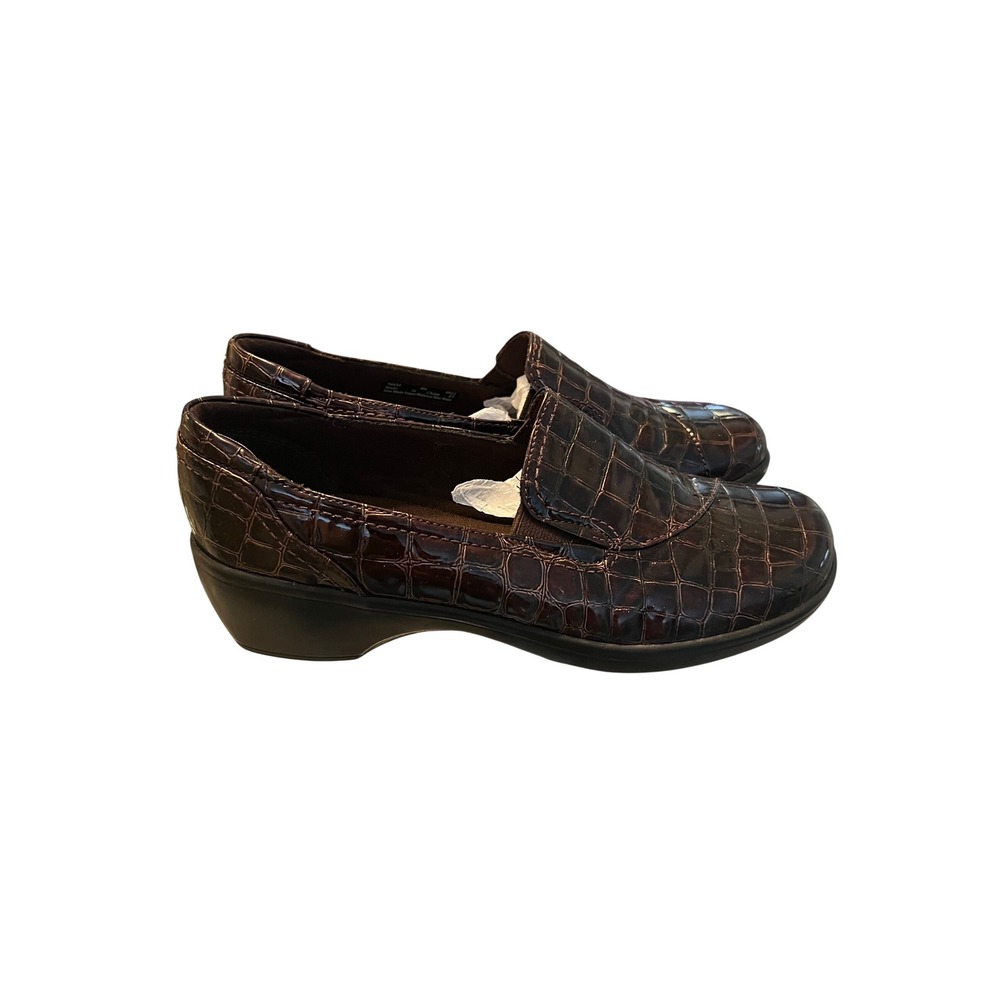 Clarks Bendables Womens 9N Brown Croc Patent Leather Wedge Loafers Slip On Shoes - Picture 3 of 11